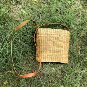 Iris Kauna Grass Shoulder Bag